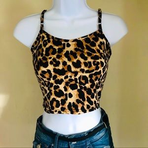 Women’s cheetah print cropped tank top